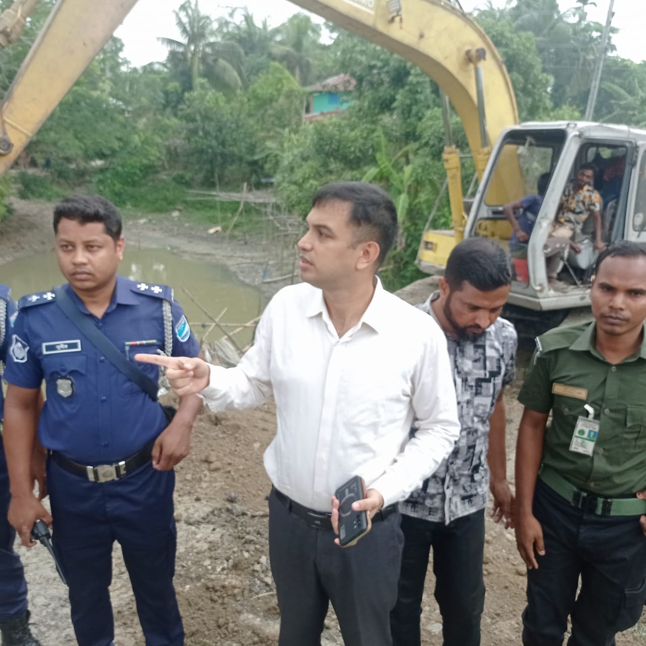 মাদারীপুরের ডাসারে সরকারি খাল দখলমুক্ত করলো উপজেলা প্রশাসন